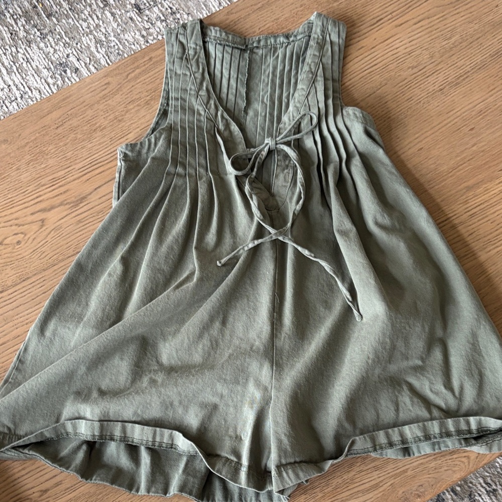 SHEIN Olive Green Sleeveless Romper